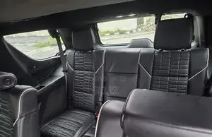 Cadillac Escalade Premium Luxury 2024 White