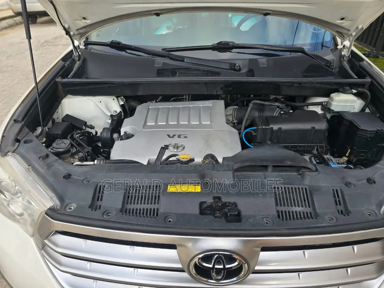 Toyota Highlander 2012 White