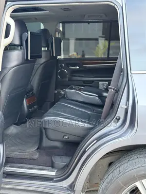 Lexus LX 570 AWD 2017 Gray
