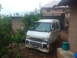 Suzuki Every 2012 White