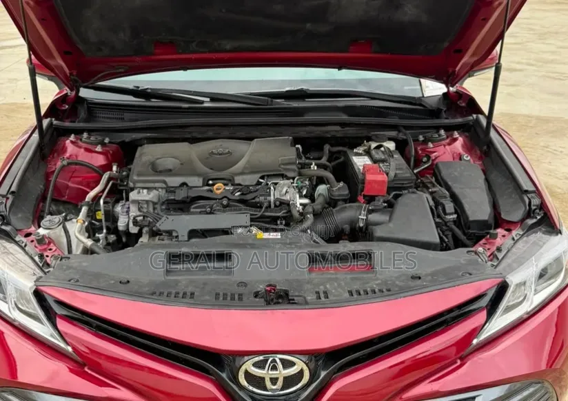 Toyota Camry 2018 Red