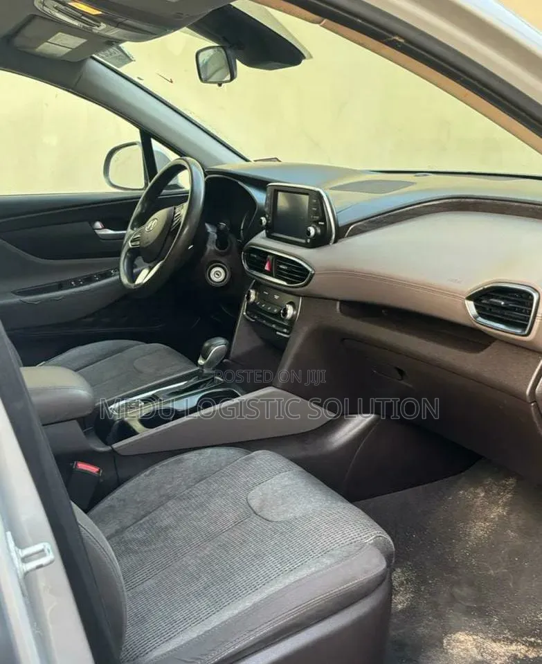 Hyundai Santa Fe 2019 Silver