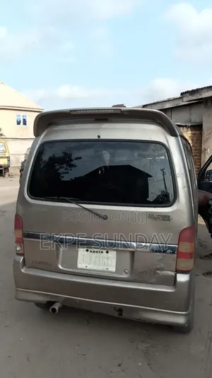 Suzuki Every 2010 Silver