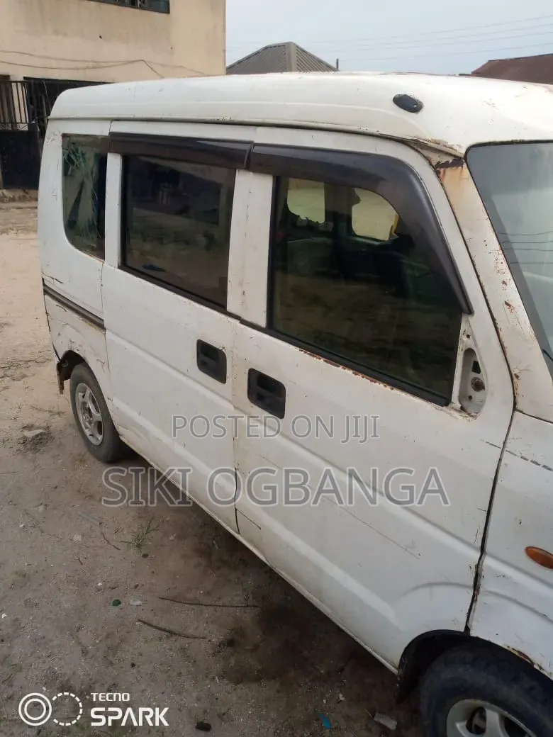 Suzuki Every 2010 Silver