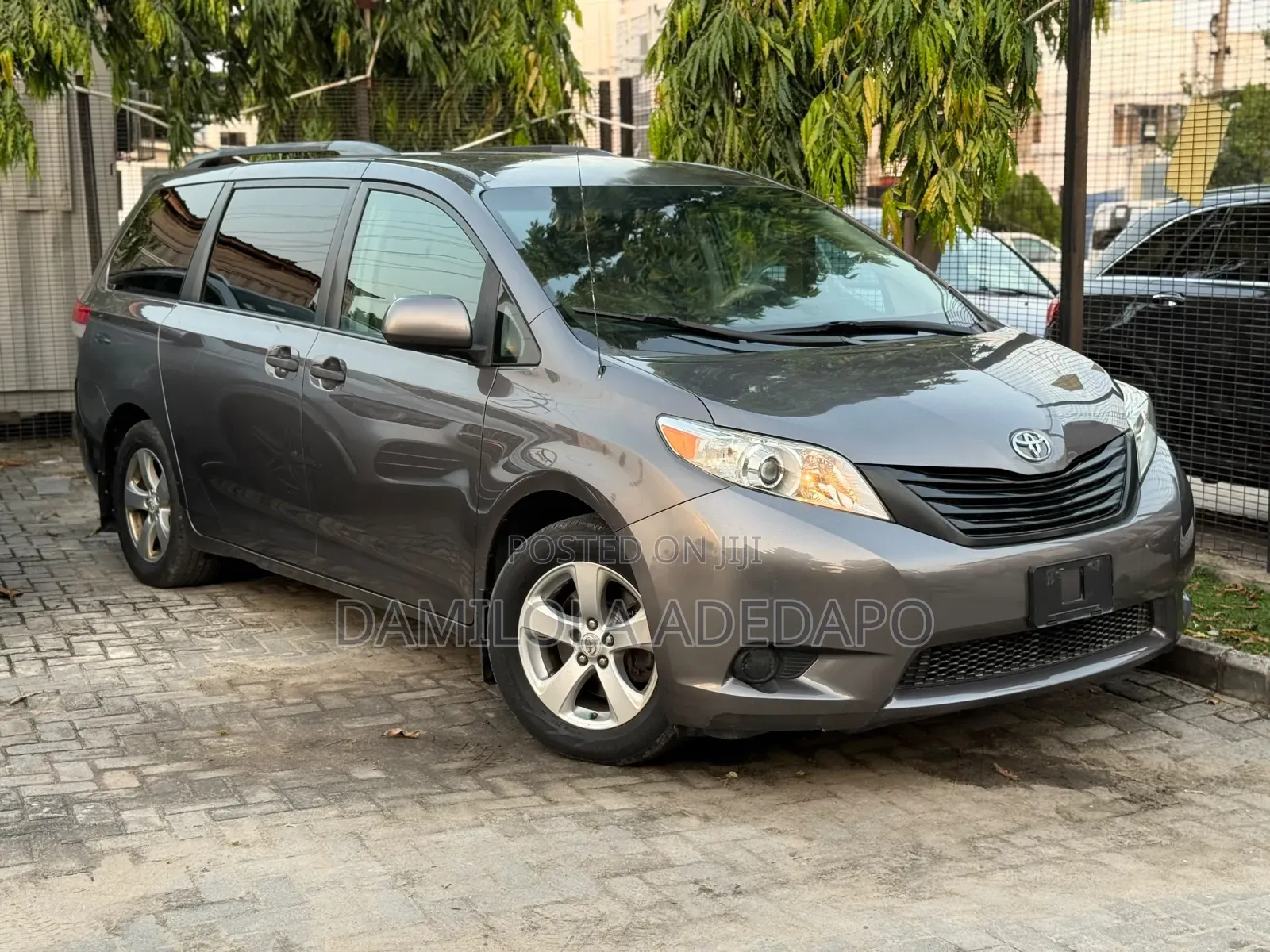 Toyota Sienna 2013 Gray
