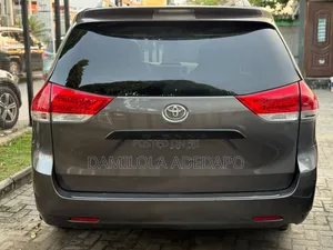 Toyota Sienna 2013 Gray