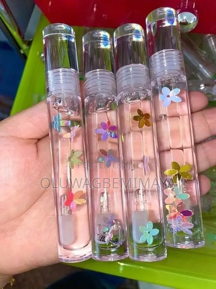 Glossy Lip Gloss - Different Shades