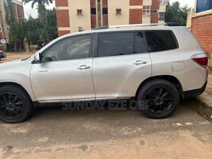 Toyota Highlander 2012 Gray