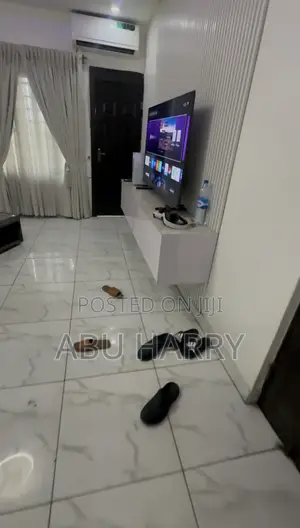 2bdrm Apartment in Sabo / Yaba for rent
