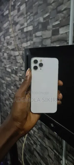 Apple iPhone 11 Pro 64 GB White