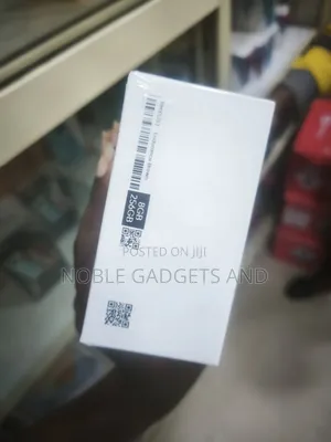 New Realme C100 128 GB Black