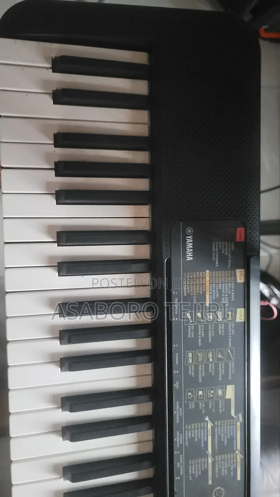 Yamaha PSR-F52 61 Keys Portable Keyboard