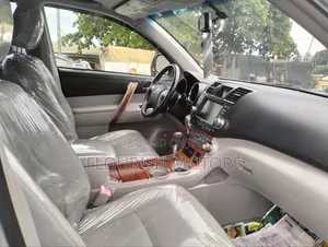Toyota Highlander Limited 2010 Silver