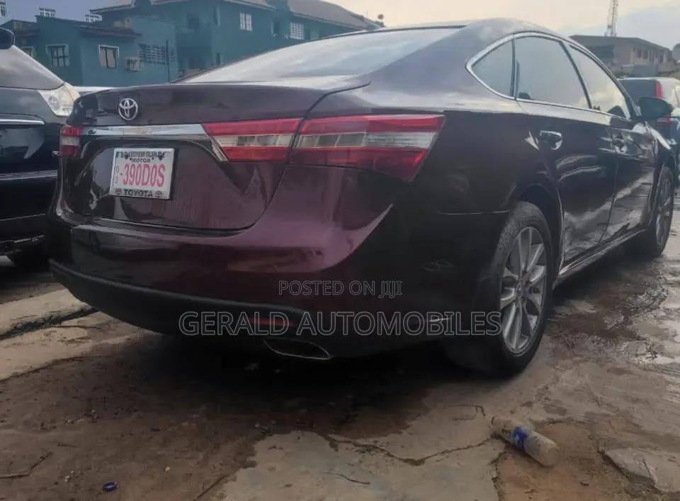 Toyota Avalon 2014 Red
