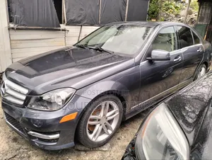 Mercedes-Benz C300 Sport 4Matic Sedan AWD (3.5L 6cyl 7A) 2013 Gray
