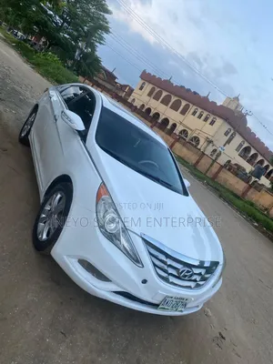 Hyundai Sonata 2012 White
