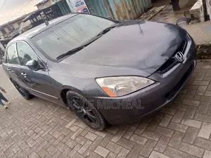 Honda Accord 2004 Gray