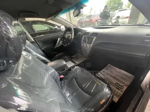 Toyota Camry SE V6 4dr Sedan (3.5L 6cyl 6AM) 2010 Silver