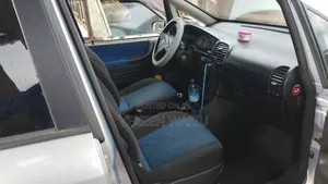 Opel Zafira 2005 Ivory