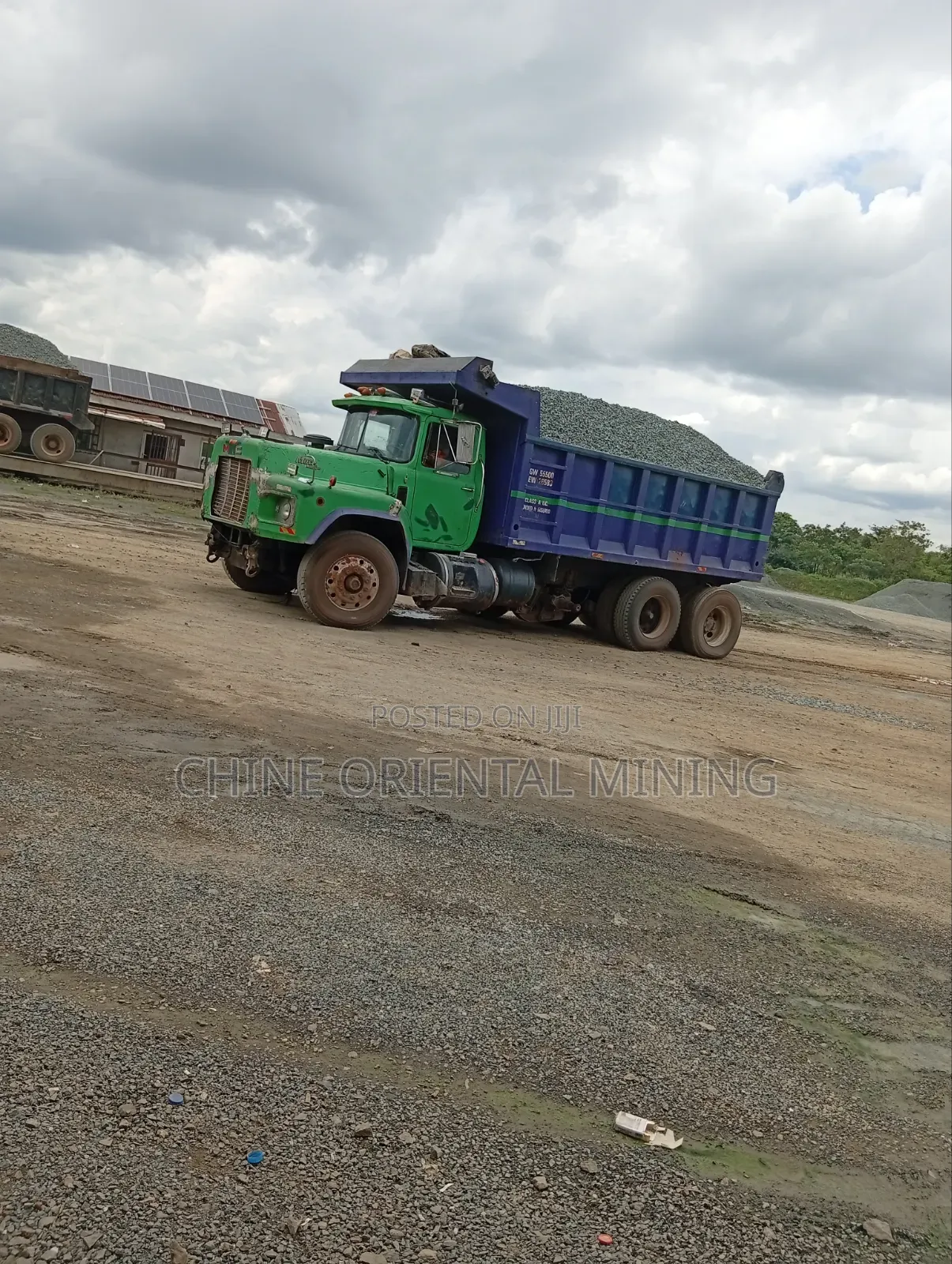 Premium Iron Black Chippings and Granite for Construction