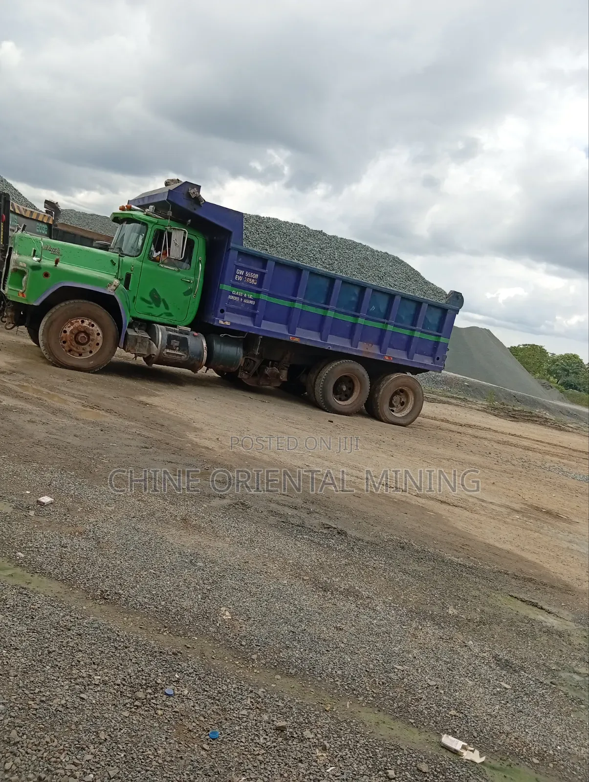 Premium Iron Black Chippings and Granite for Construction