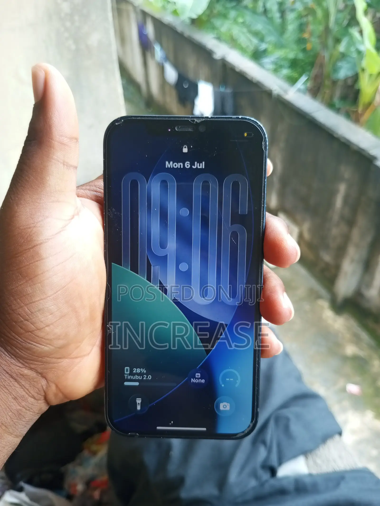 Apple iPhone 12 64 GB Black