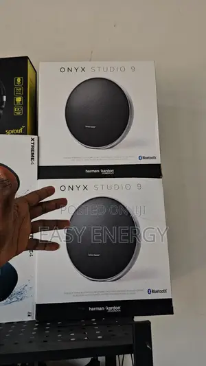 Onyx Studio 9
