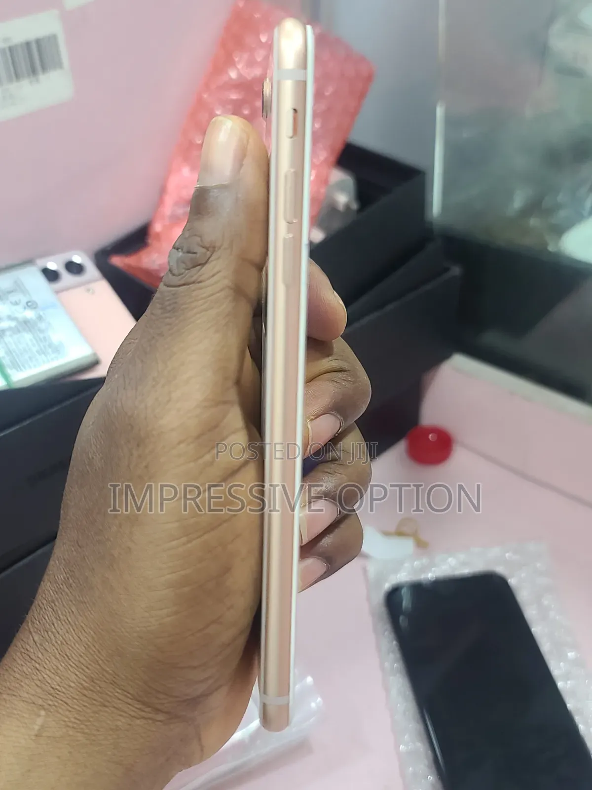 Apple iPhone 8 Plus 64 GB Gold