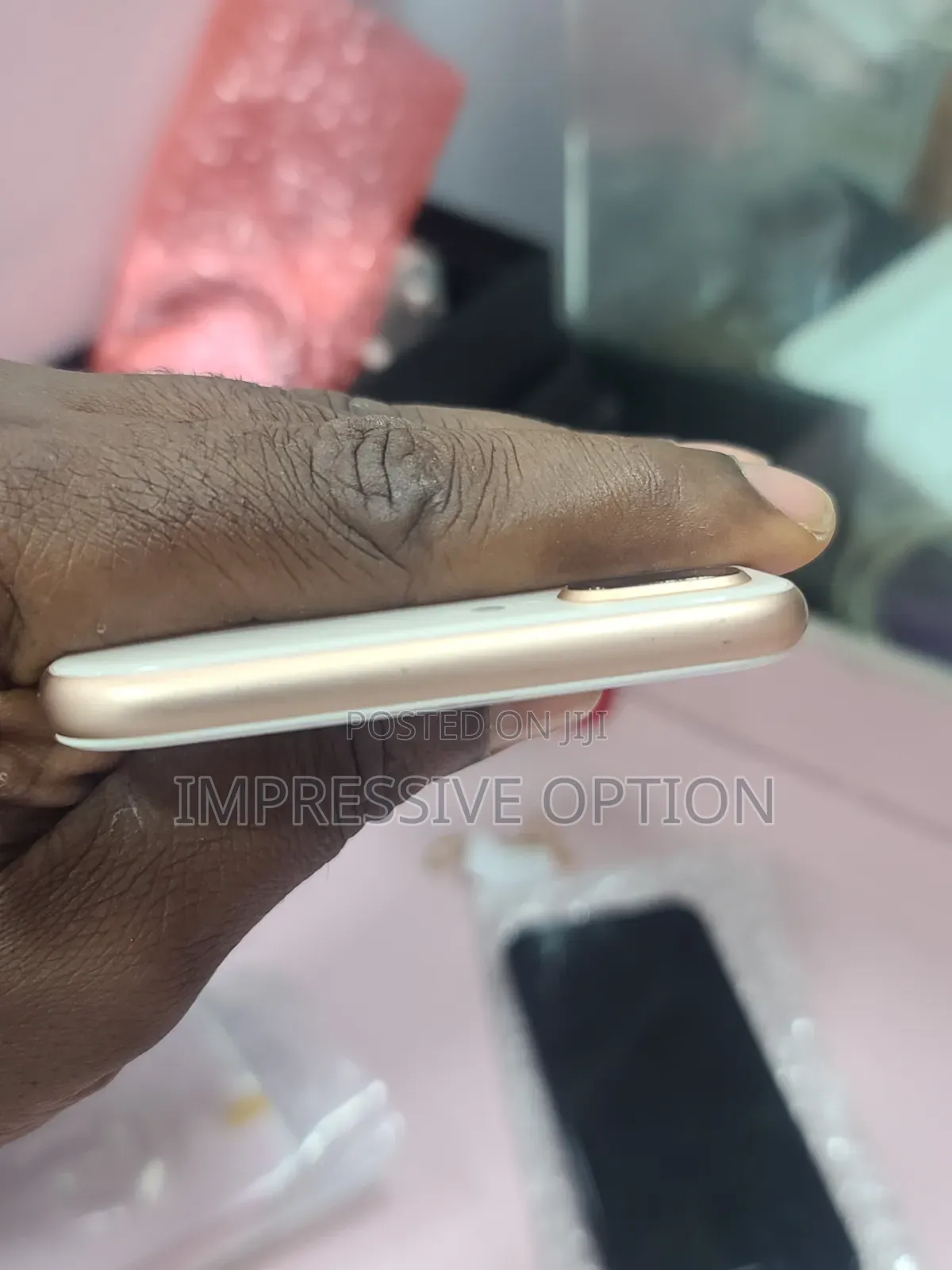 Apple iPhone 8 Plus 64 GB Gold