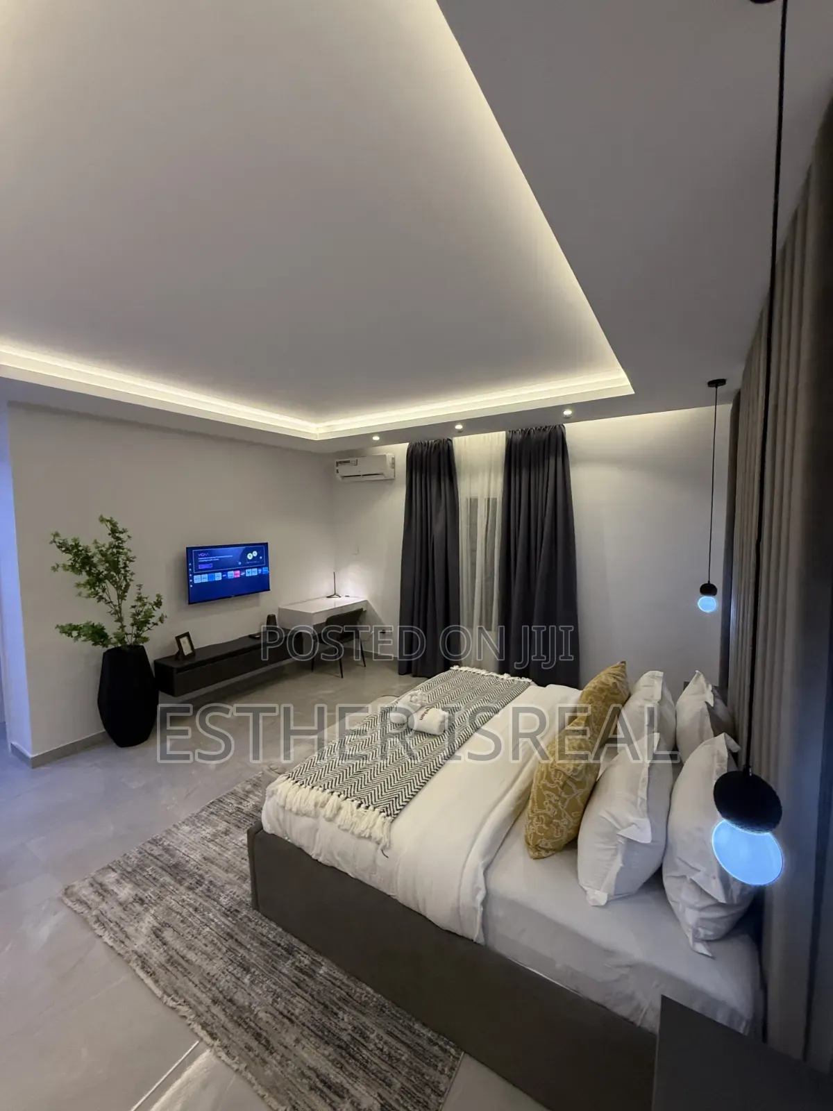 Self Compound 5 Bedroom Apartment