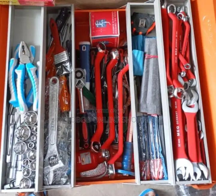 Cantilever Tool Box