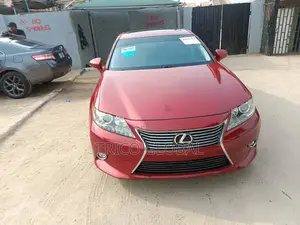 Lexus ES 2014 Red