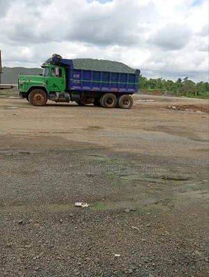Premium Granite Chippings/ Fast Delivery to Your Site