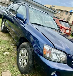 Toyota Highlander V6 2005 Blue