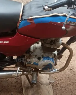 Bajaj Boxer 2020 Red