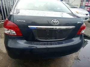 Toyota Yaris 2008 Gray