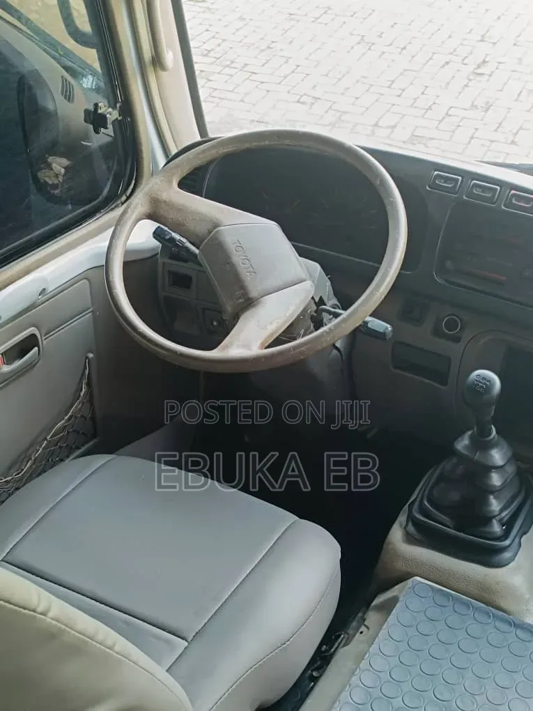 Toyota Coaster 2014 White