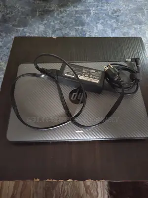 Laptop HP 4GB HDD+SSD 128GB