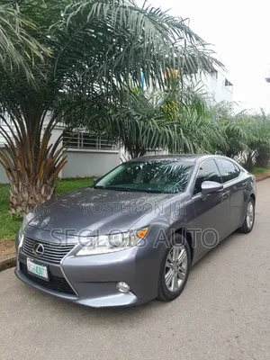 Lexus ES 2015 White