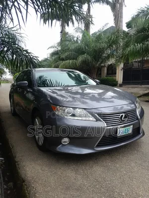 Lexus ES 2015 White