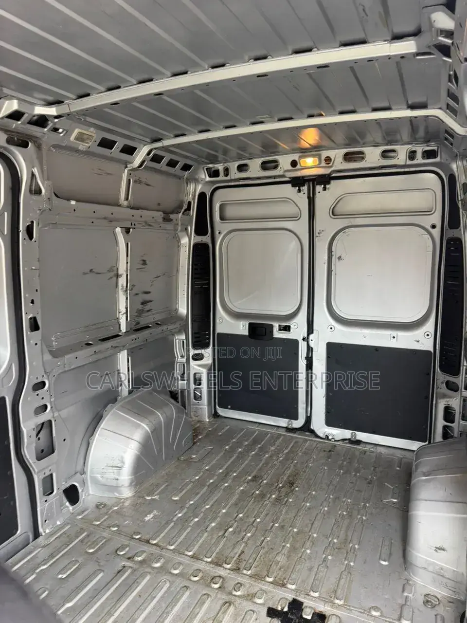 Dodge B3500 2014 Grey