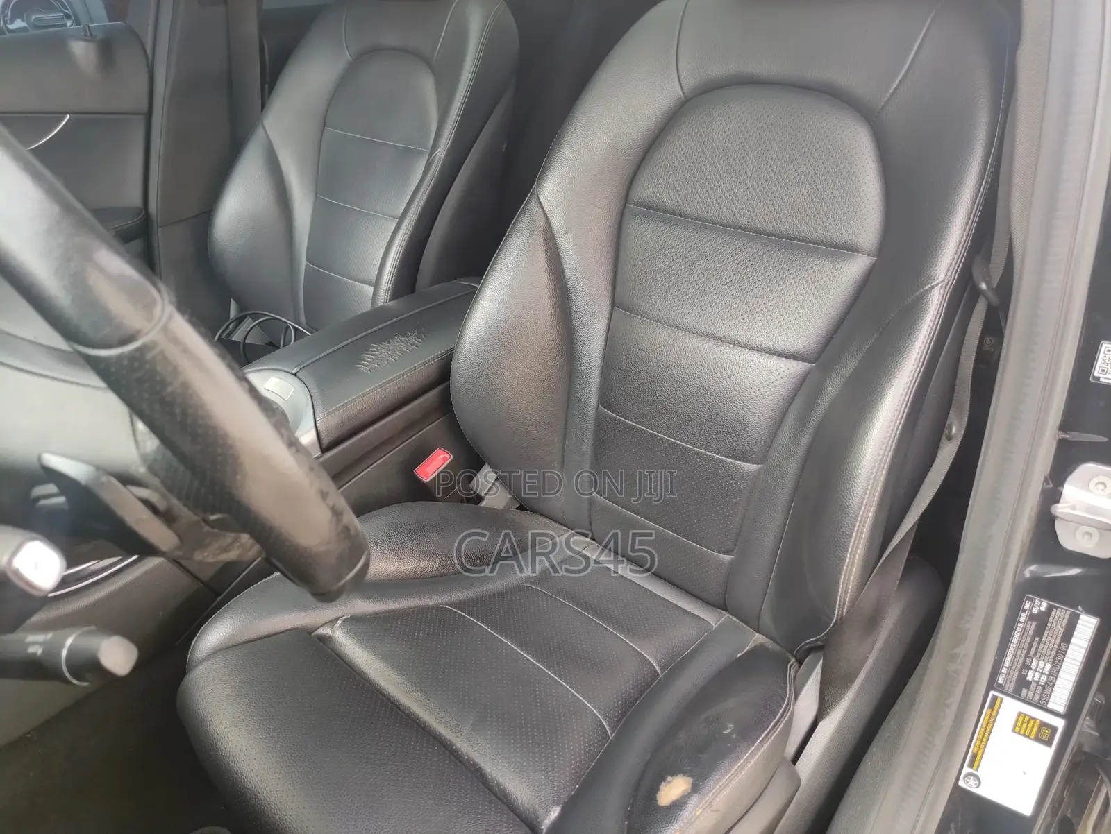 Mercedes-Benz C300 2017 Black
