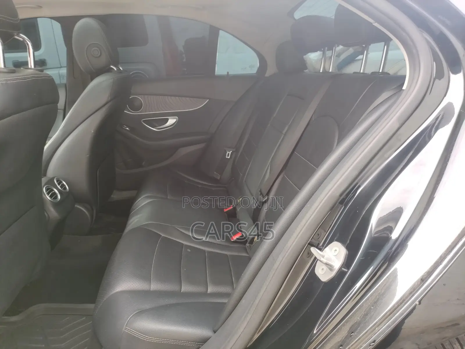 Mercedes-Benz C300 2017 Black