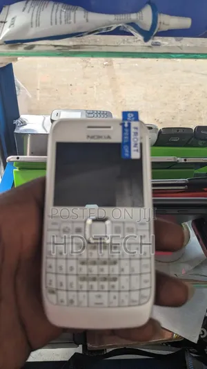 Nokia E63 White