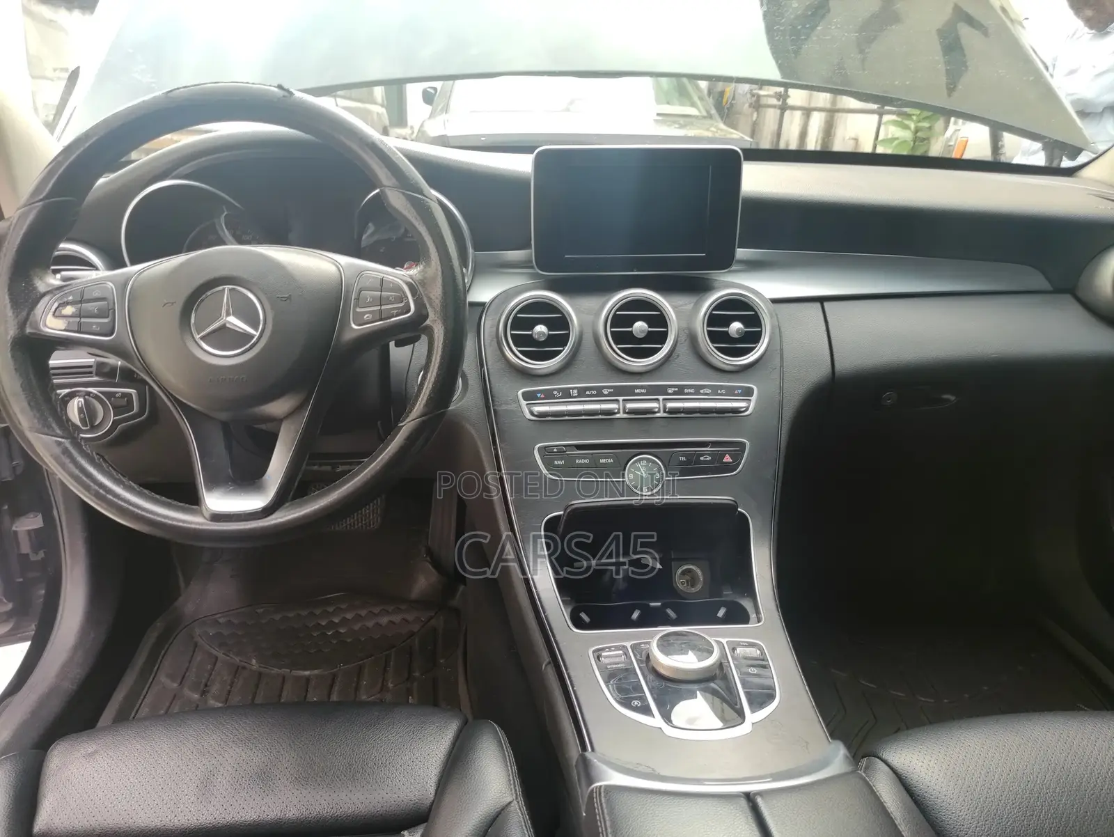 Mercedes-Benz C300 2017 Black