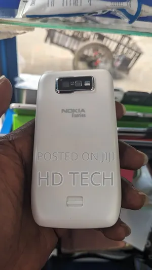 Nokia E63 White