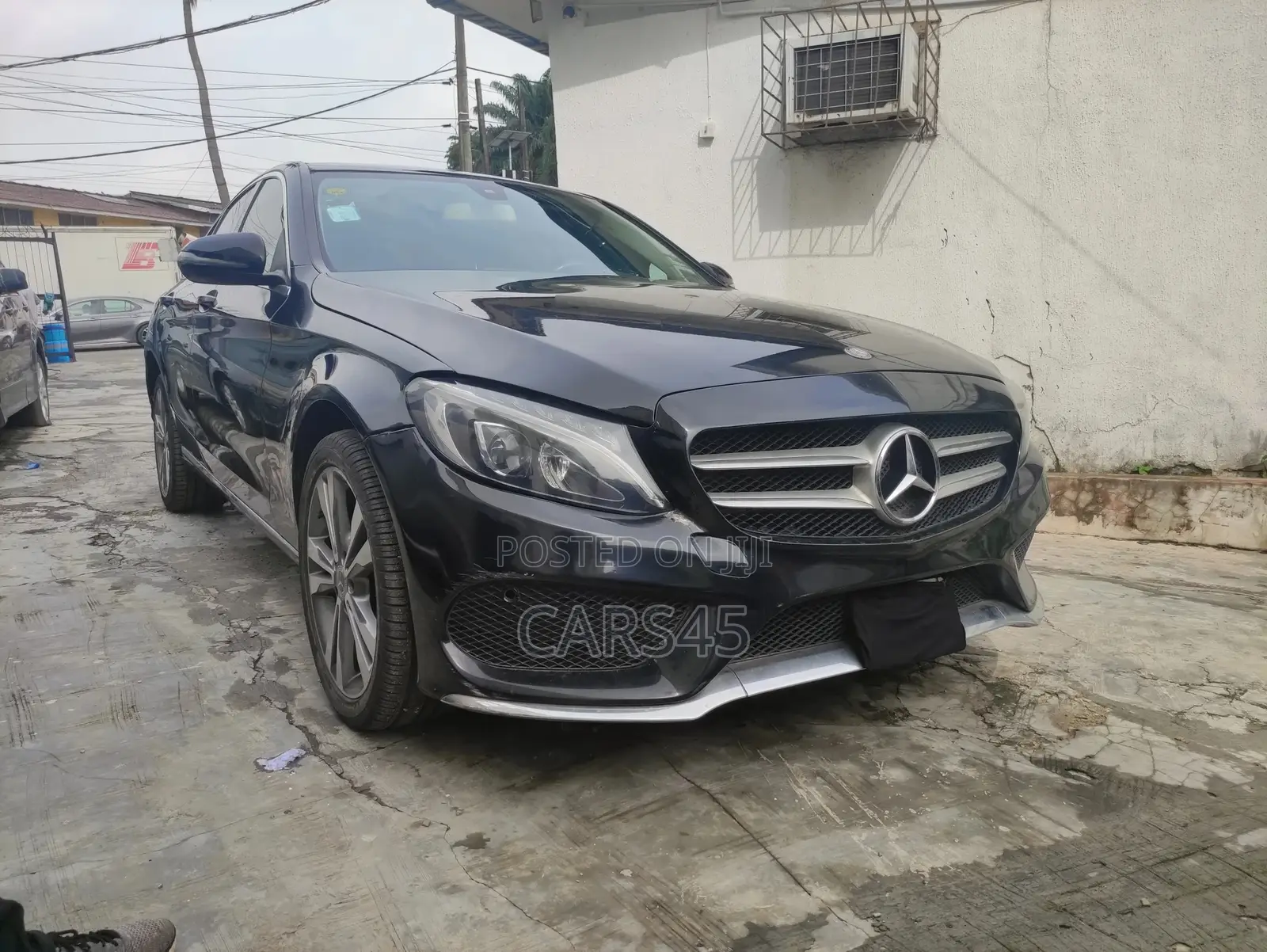 Mercedes-Benz C300 2017 Black