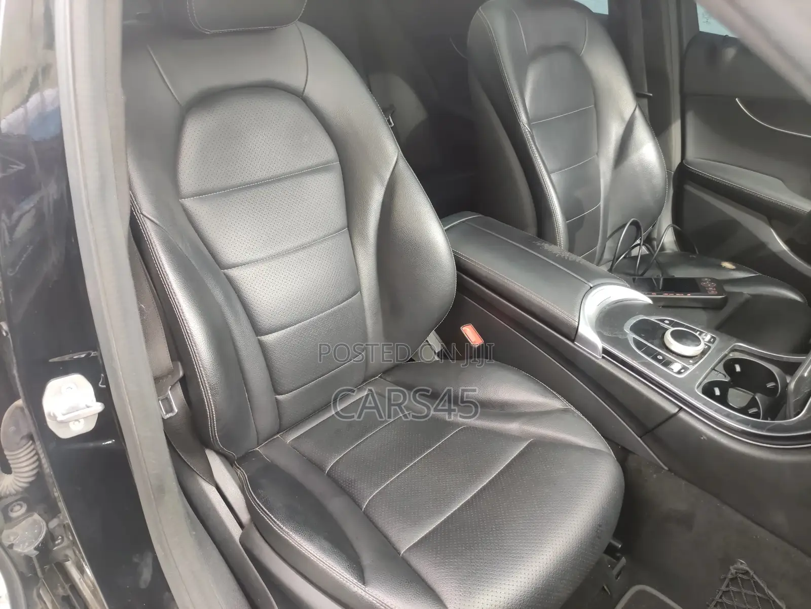 Mercedes-Benz C300 2017 Black