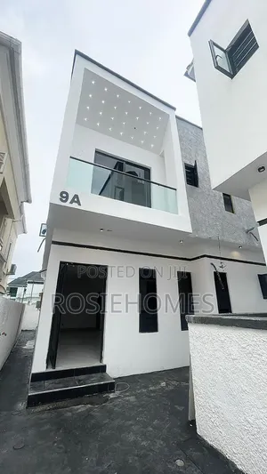 4bdrm Duplex in Chevron for sale