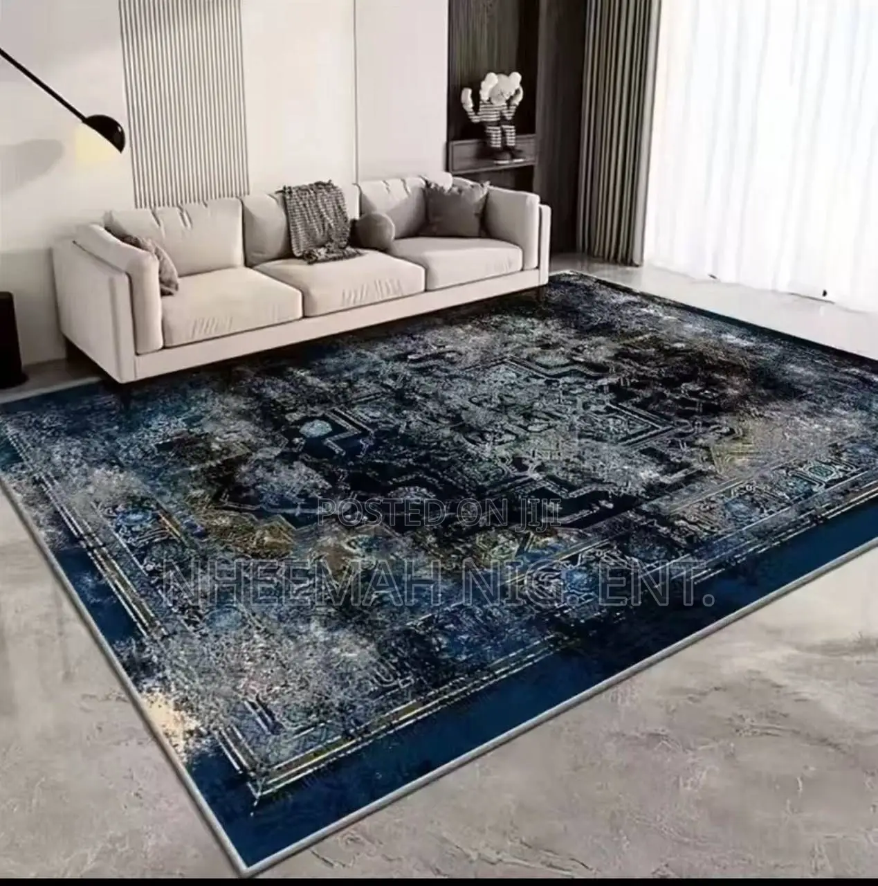 Soft Fluffy Center Rug